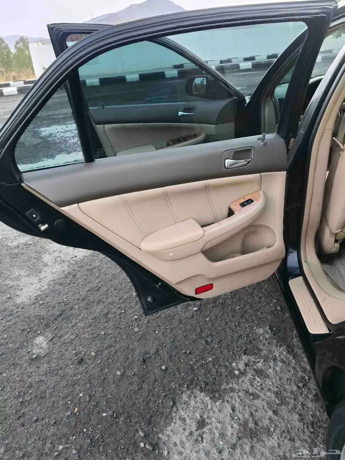 هوندا اكورد 2005 فل كامل 10