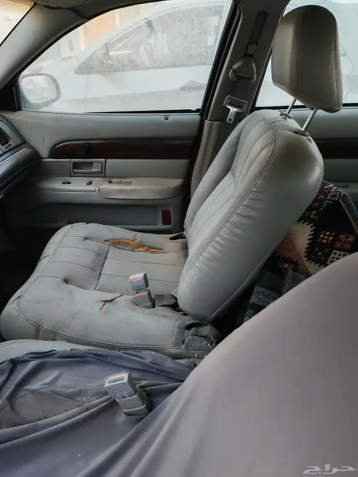 فورد جراند ماركيز 2004 تشليح قطع 3