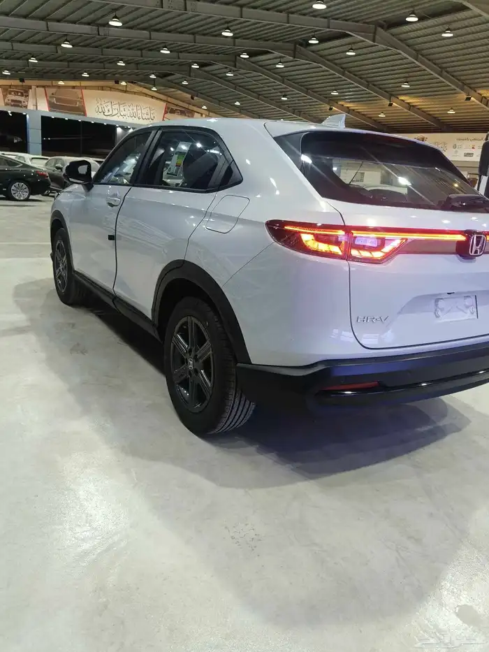 عرض خاص هوندا HRV إل إكس كاش و أقساط 15