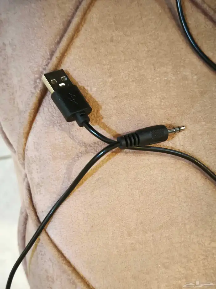 شاشه 19بوصه قيمنق و مكبر صوت 9