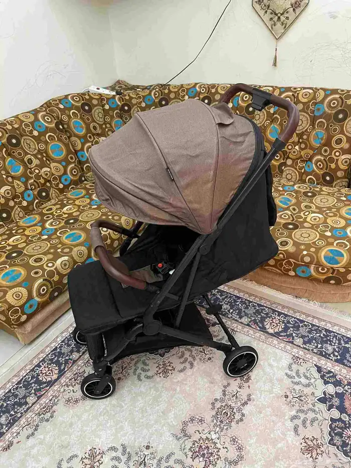 عرببه اطفال سترولر طياره جديده تماما تطلع الكابينه 9