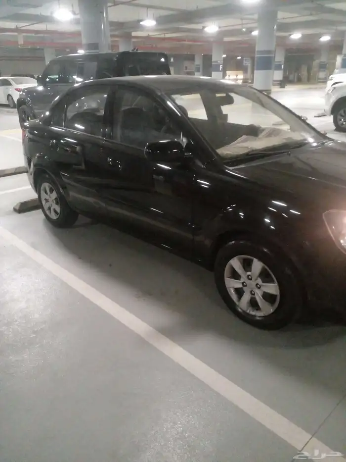 كيا ريو سياره مستعمل نطيفه 6