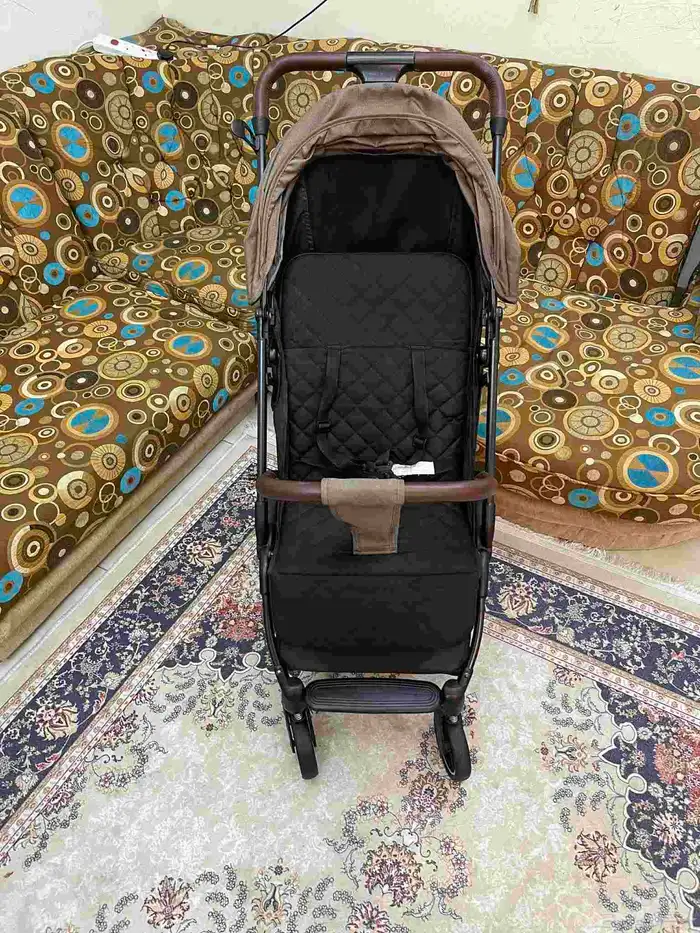 عرببه اطفال سترولر طياره جديده تماما تطلع الكابينه 3