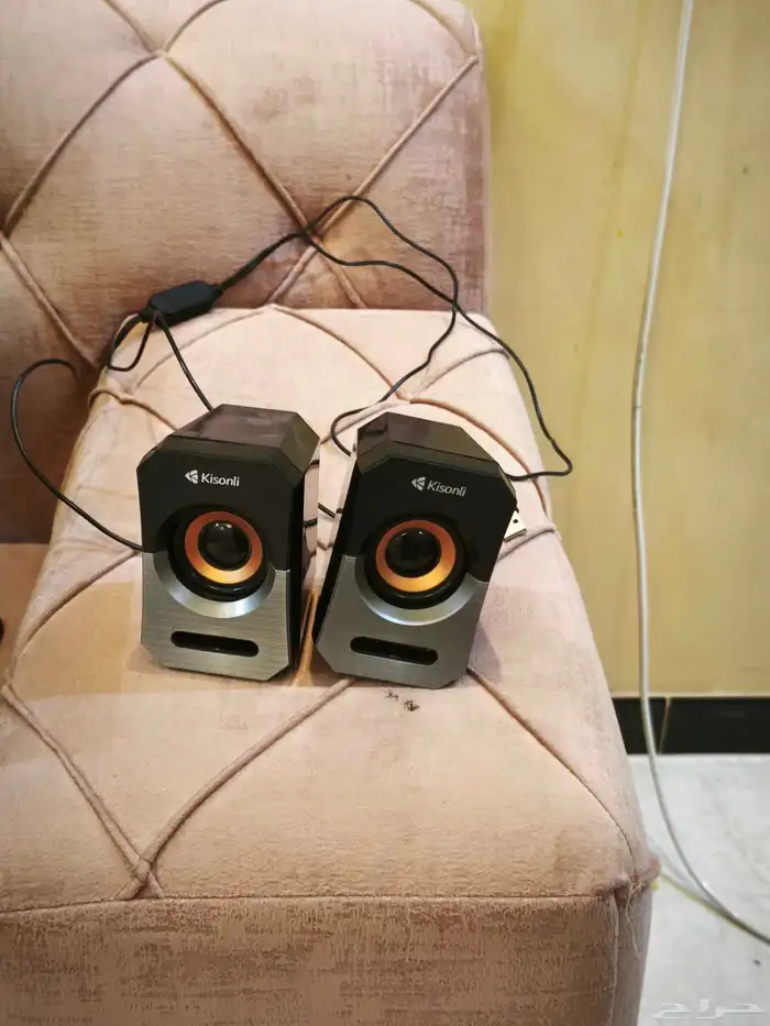 شاشه 19بوصه قيمنق و مكبر صوت 6