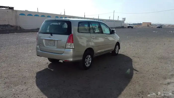 تويوتا انوفا موديل 2011 3