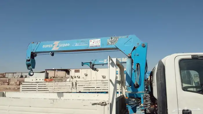 شاحنة رافعة 2010 3