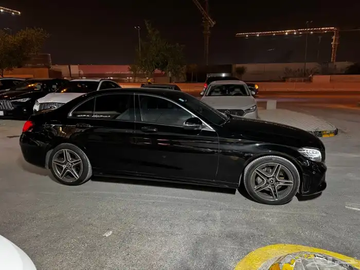 مرسيدس C200 2020 كت AMG مخزن ممشى 10 الاف 2