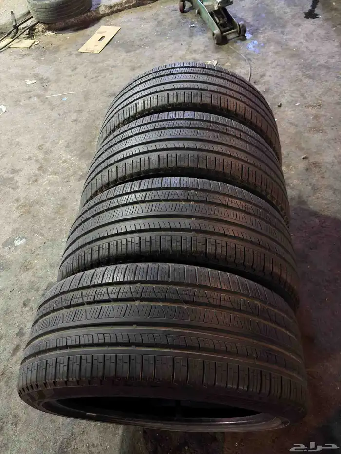 275 40 22 بريلي رنج روفر 5