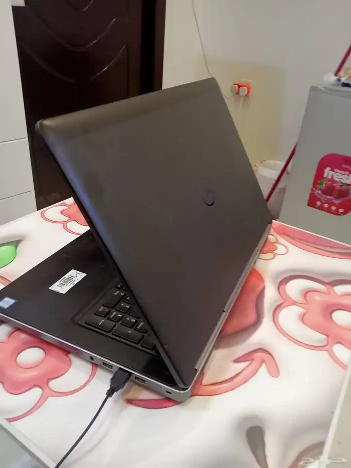 للبيع المستعجل لاب توب ديل ورك استيشن 7720 4