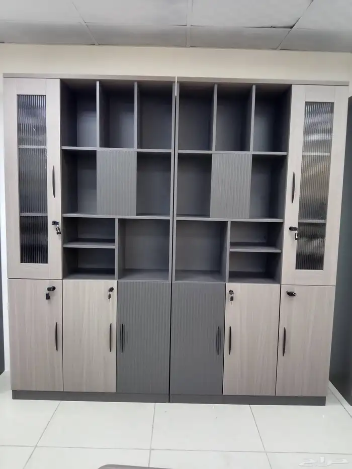 طقم مكتب مدير فخم مودرن مع اثنين دولاب و طاولة شائي 5