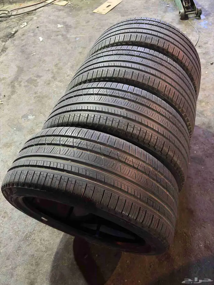 275 40 22 بريلي رنج روفر 3