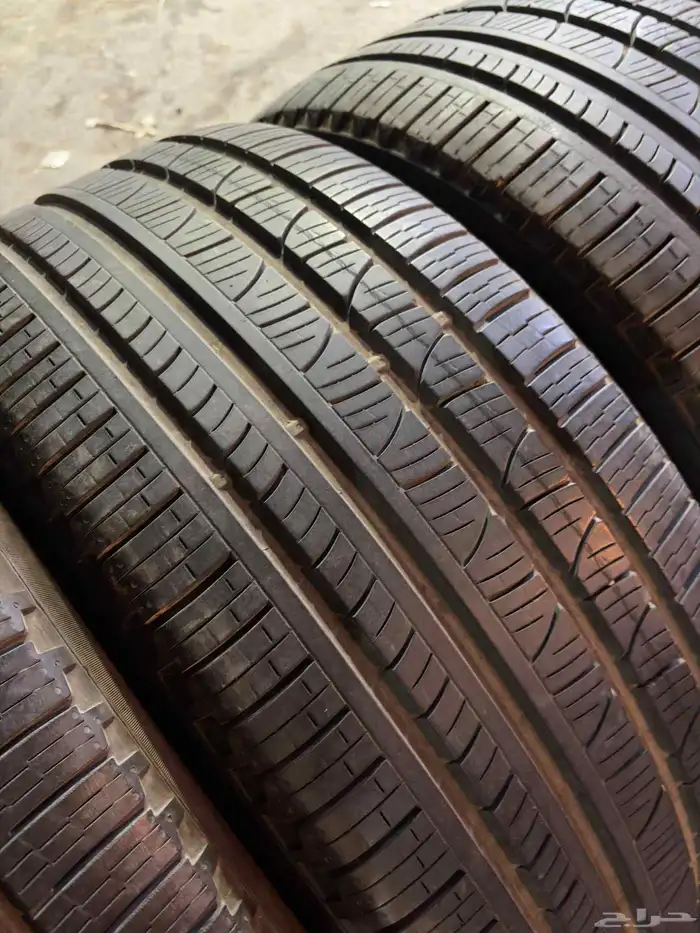 275 40 22 بريلي رنج روفر 4