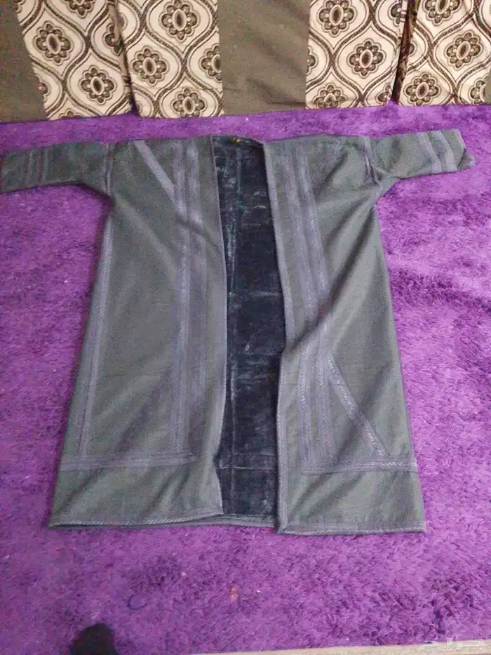 فروة أو عباءة شتوية جديده 0