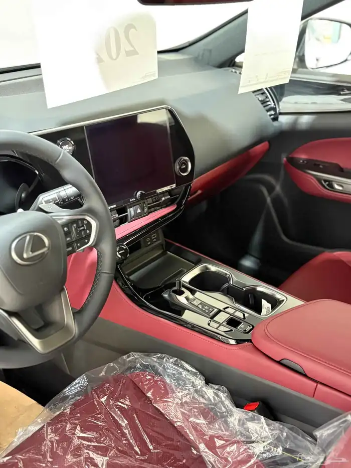 لكزس NX350 ستاندر خليجي 2025 7
