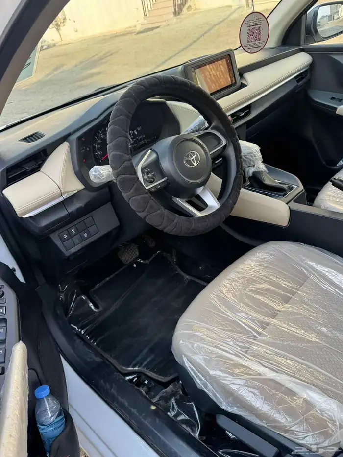 تويوتا يارس 2024l 16