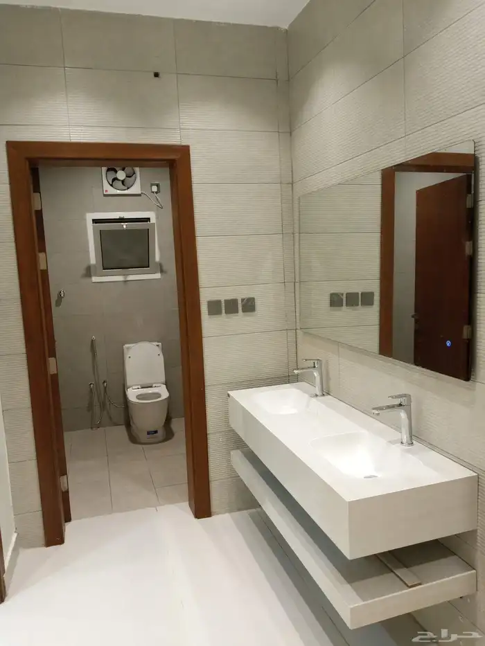 شركة نظافة شقق فلل جلي بلاط غسيل كنب سجاد تنظيف خزانات عزل 0