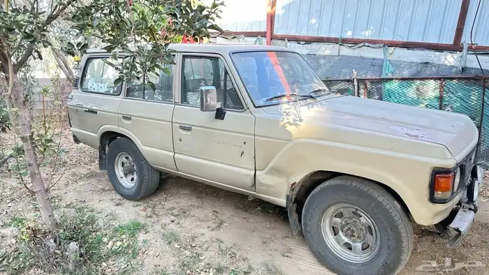 لاندكروزر موديل 83 2