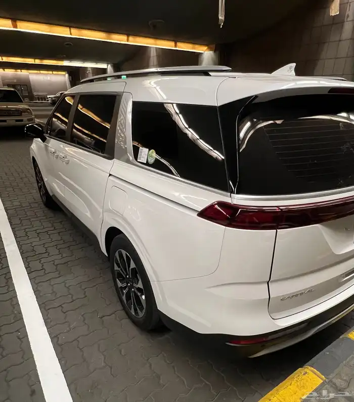 كيا كرنفال ديزي موديل 2023 بطاقة جمركية 5