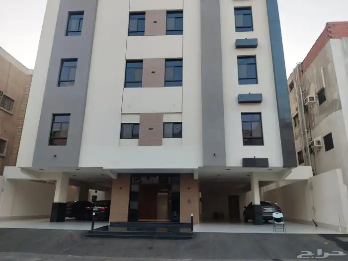 عمارة سكنية جديدة فاخرة للبيع بالعزيزية 1