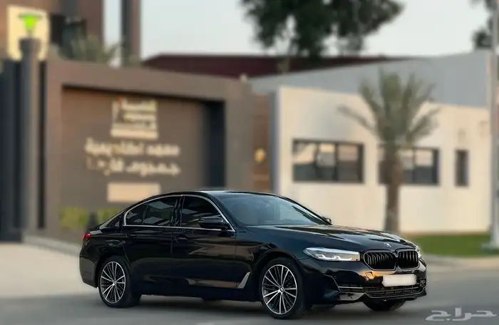 بي ام دبليو 520i 2022 للبيع 2