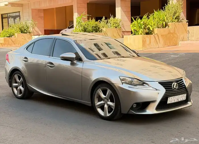 لكزس 2015 is350 فل كامل سعودي 7