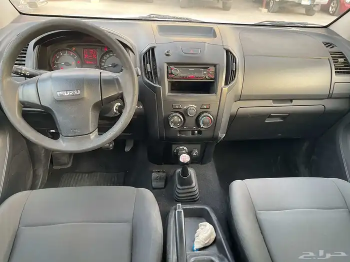 ايسوزو ديماكس 2018 ديزل قير عادي 4x4 3