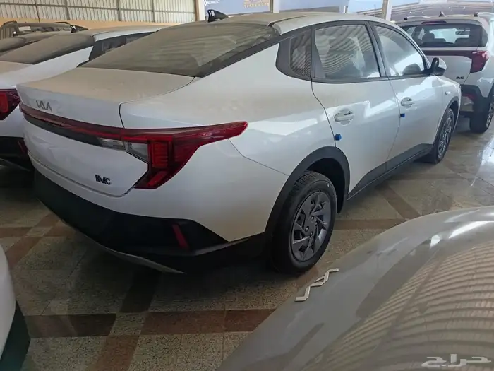 عروض نهايه السنه كيا k3 Gl 2025 3