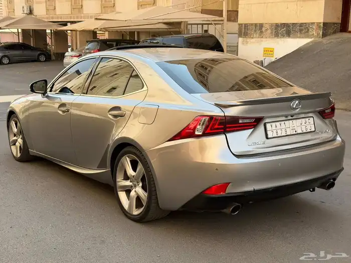 لكزس 2015 is350 فل كامل سعودي 3