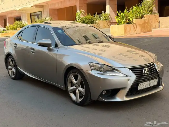 لكزس 2015 is350 فل كامل سعودي 10