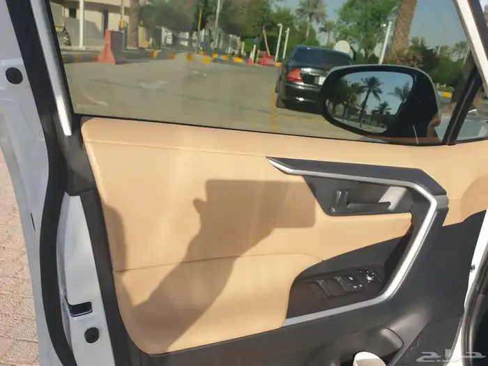 تويوتا راف فور 2024 1