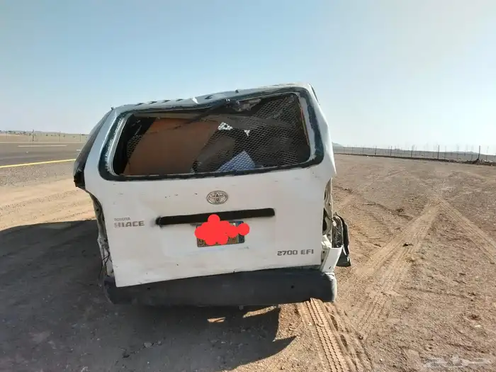 باص تويوتا هايس 2012 تشليح 3