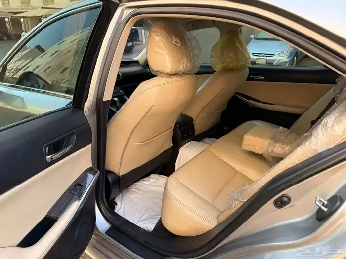 لكزس 2015 is350 فل كامل سعودي 25