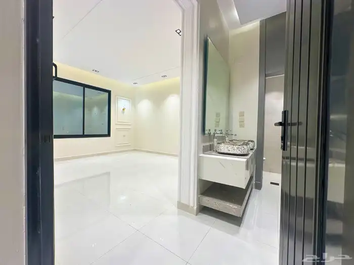 للبيع شقق ارضية وعلويه موقع مميز قريب من جميع الخدمات 29