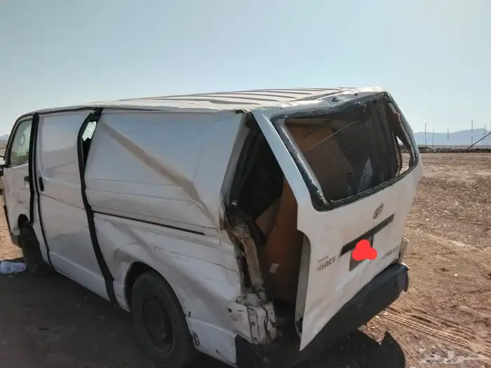 باص تويوتا هايس 2012 تشليح 2