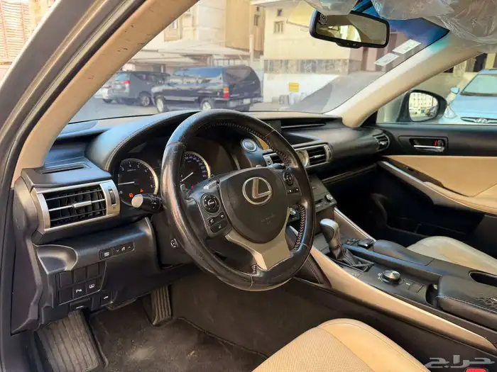 لكزس 2015 is350 فل كامل سعودي 18