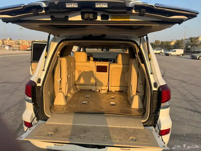 جيب لكزس Lx570 17