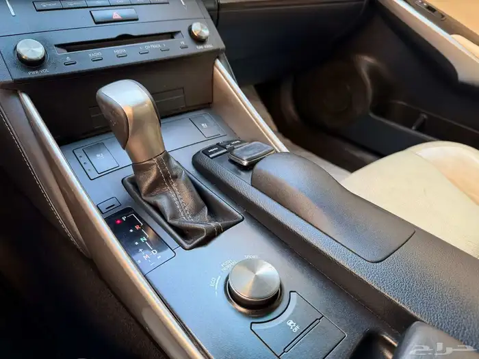 لكزس 2015 is350 فل كامل سعودي 11