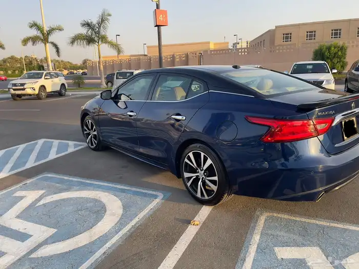 نيسان ماكسيما 2018 مالك واحد ممشى قليل 18