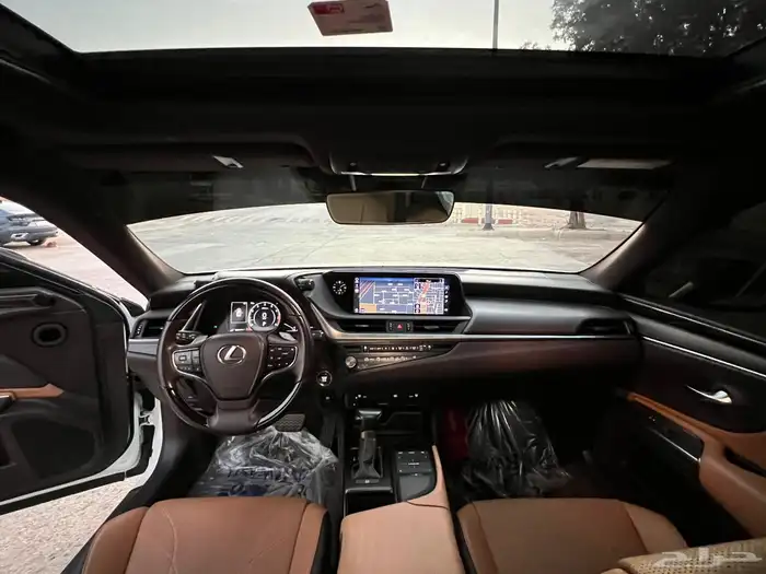 لكزس ES 250 DD 2021 فل كامل موتر شرط وكاله قمه بنضافه 11