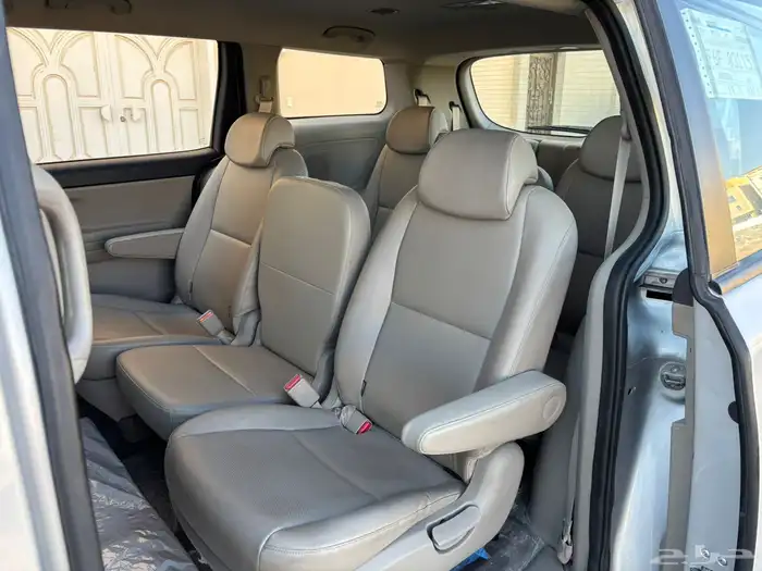 كيا كرنفال للبيع أو للإيجار 14