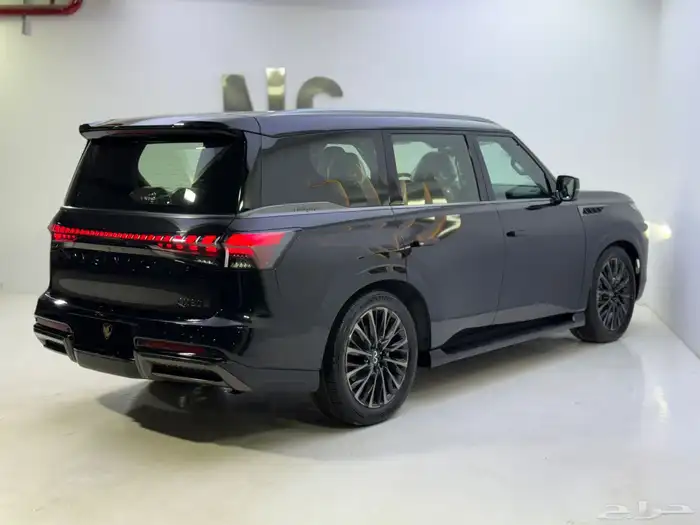 انفنتي QX80 عرض خاص 2025 11