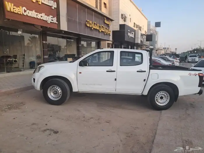 ايسوزو ديماكس دبل الموديل 2016 1