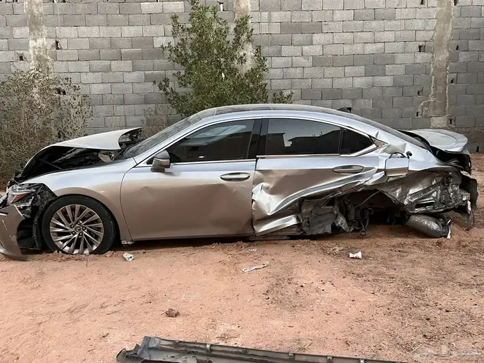 لكزس Es350 مصدوم 6