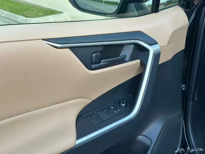 تويوتا راف فور LE 2024 هايبرد 15