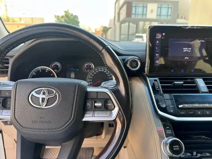 للبيبع تويوتا لاندكروزر 5