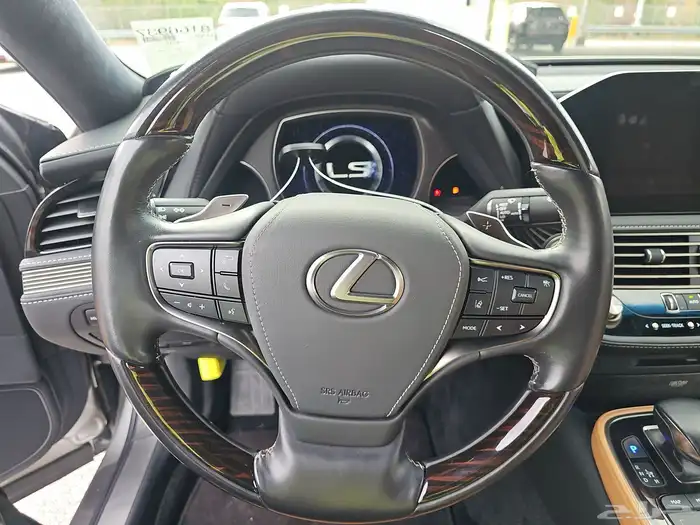 لكزس ls500 مديل 2021 5