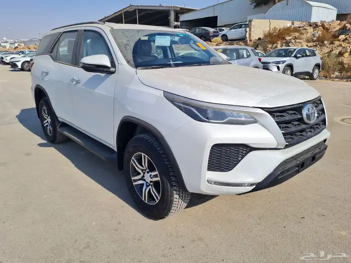 فورتشنر دبل بنزين 2026 14