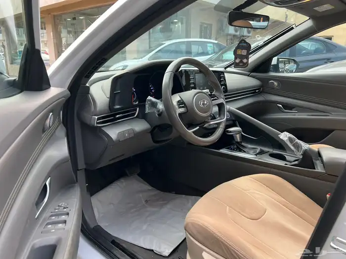 هونداي النترا 2023 مكينة 2.0 فتحة 5