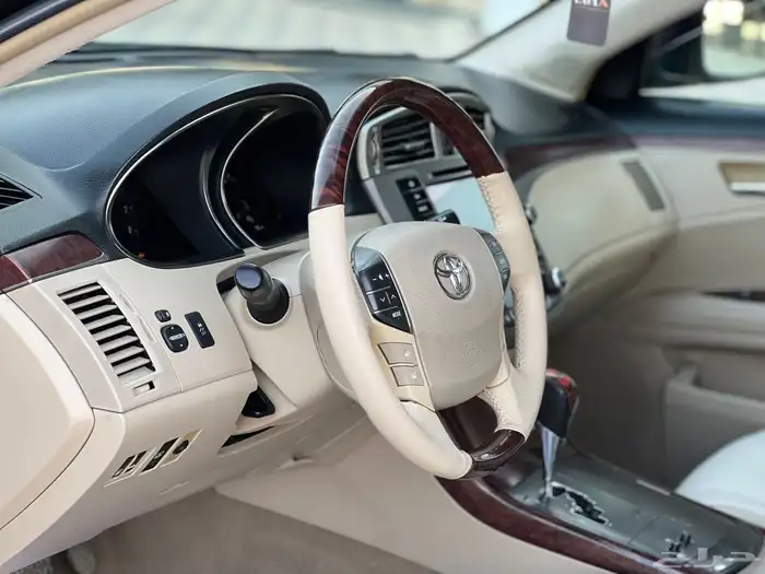 تويوتا - افالون - 2012 - سعودي - فل 4