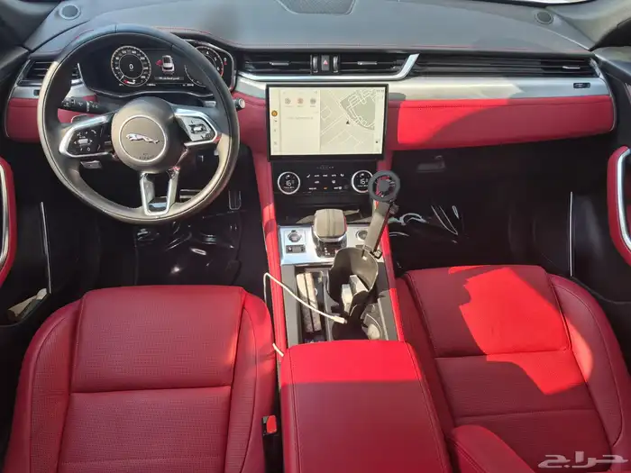 جاكور f pace 2024 21